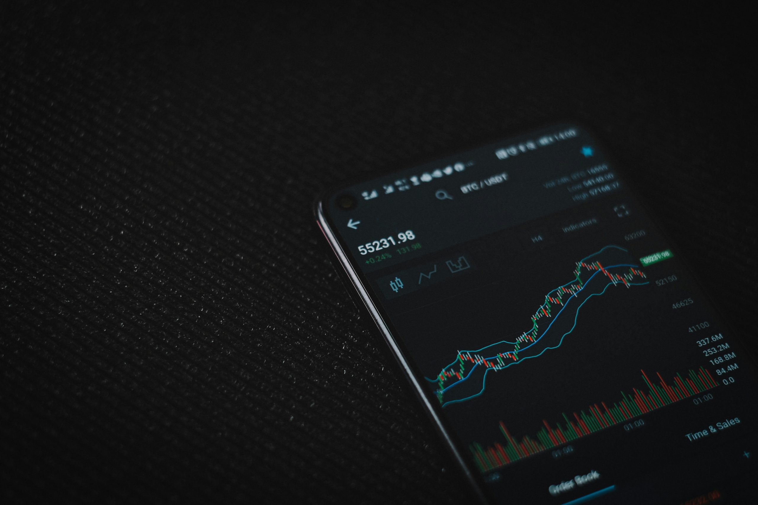 Modern traders demand transparency, with platforms like cTrader offering detailed financial insights and verified historical performance data.