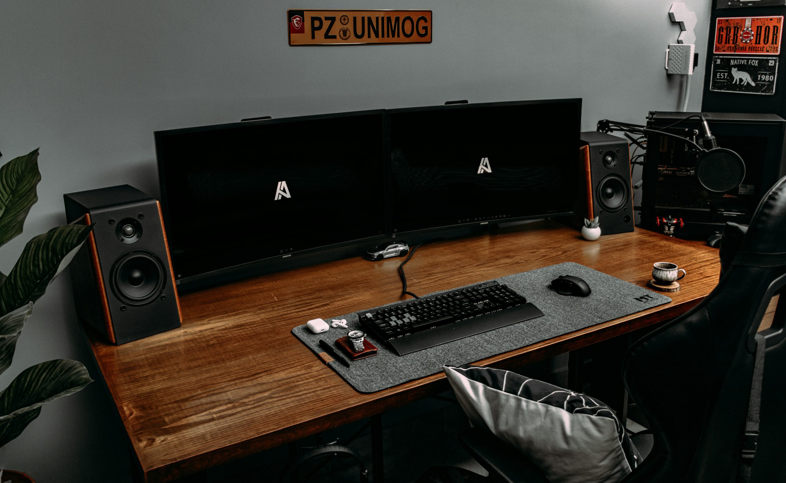 A trader analyzes financial charts on multiple screens, illustrating the evolving landscape of social trading and high-payout forex affiliate programs.