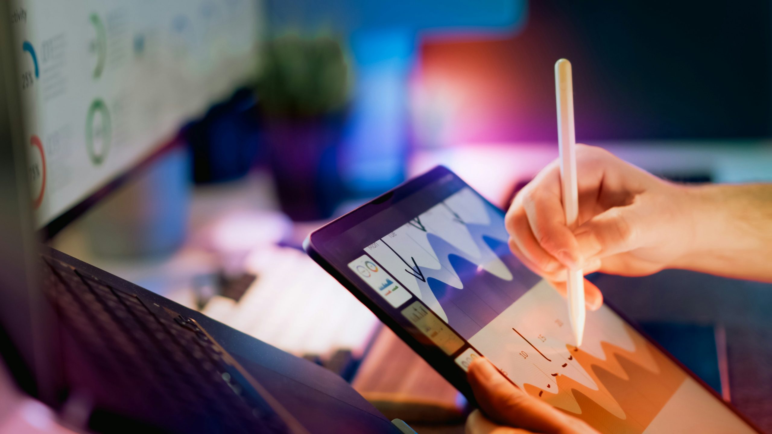 Performance Fees Visualized Financial graph showing an upward profit trend, representing performance fees and the concept of 'high water mark' in trading.