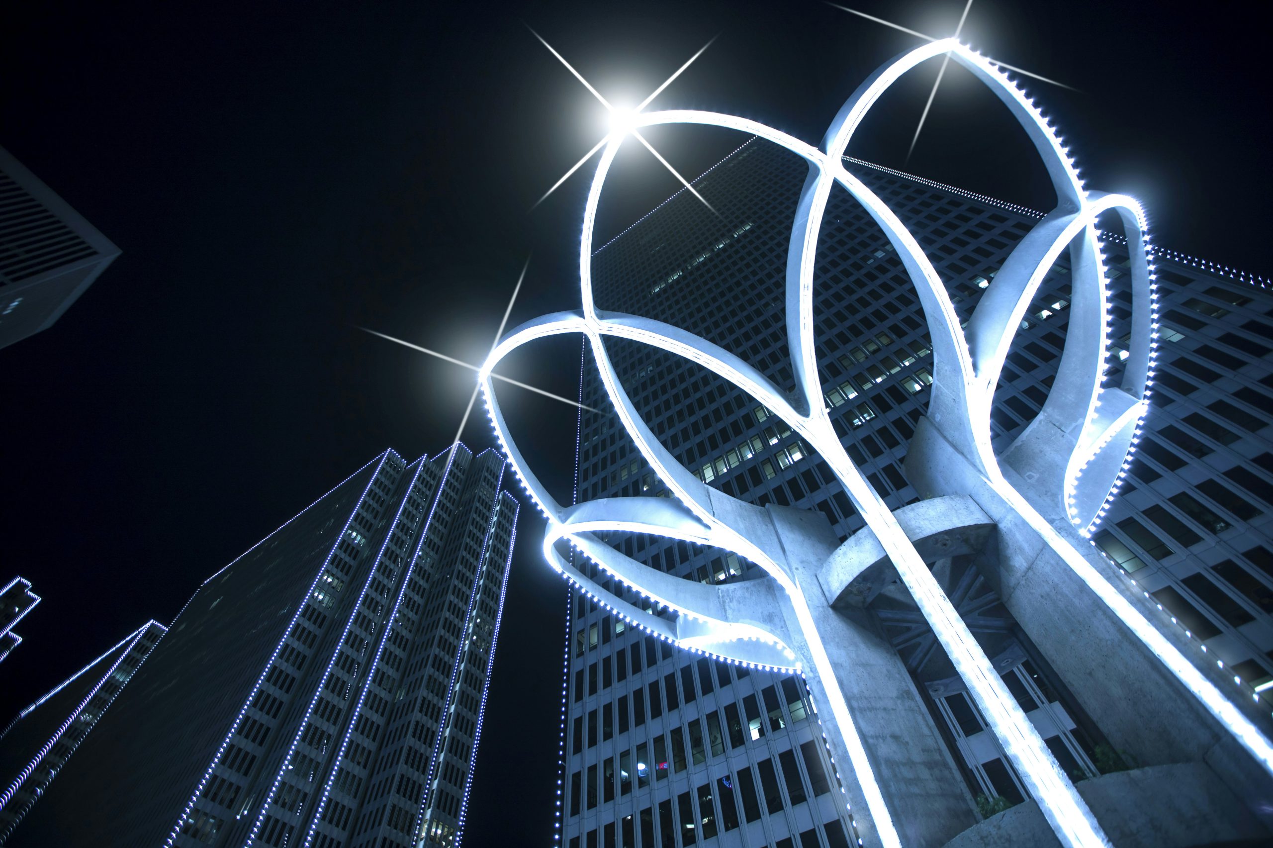 Unlimited Commission Network An intricate network diagram illustrating the concept of unlimited multi-level commission structures, showing exponential growth through interconnected sub-partners in finance.